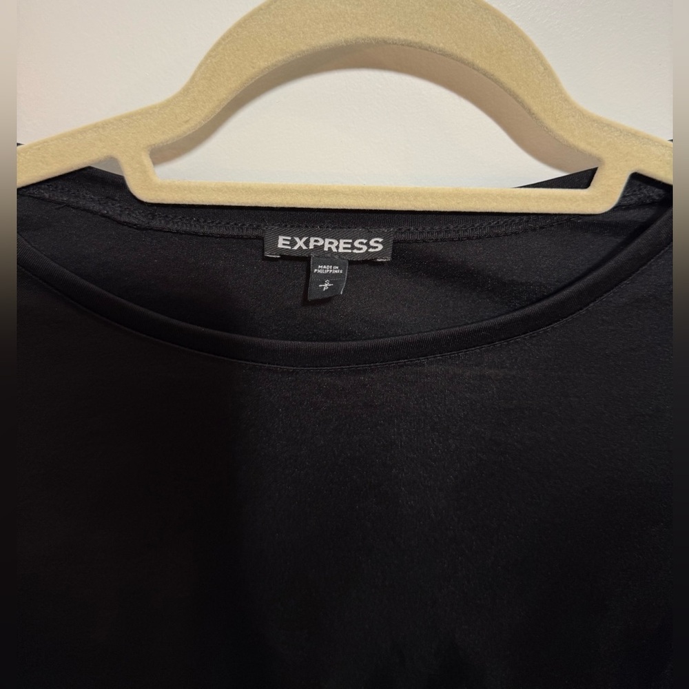 Express - Picture 3 of 7
